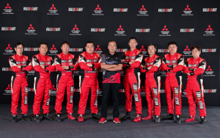 チーム三菱ラリーアート、アジアクロスカントリーラリー2024は新型トライトン4台体制で優勝を目指す
